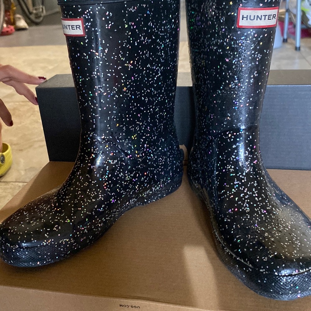 Hunter rain boots size 13 kids , black with glitter.
